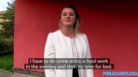 Порно агент предложил блондинке приятный заработок