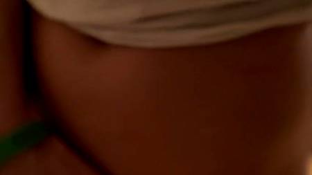 Отымел мастурбирующую рыжеволосую подругу с упругой грудью