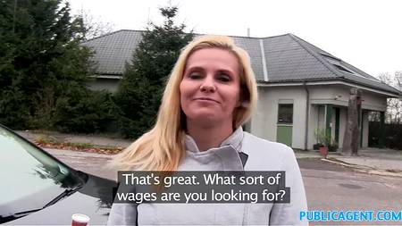 Порно агент проводит кастинг блондинки у себя а машине