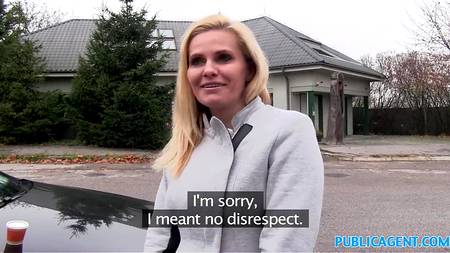 Порно агент проводит кастинг блондинки у себя а машине