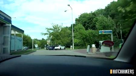 Запикапил на автомойке сексапильную сучку с большими половыми губами