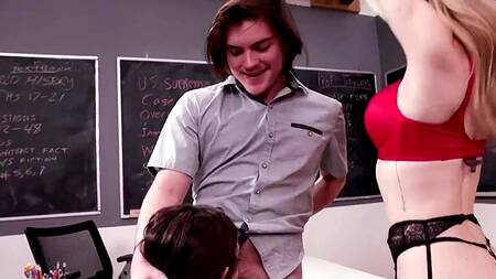 Если хотите научиться трахаться, то оставайтесь после занятий