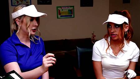 Игра в теннис не помогает сплотить коллектив так же, как секс