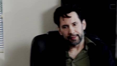 Красотка ради успеха фирмы жарко трахается с клиентом