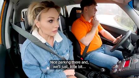 Зрелая красотка соблазняет инструктора, чтобы сдать на права