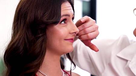 Теща оказывается похотливой любовницей, который нравится сперма