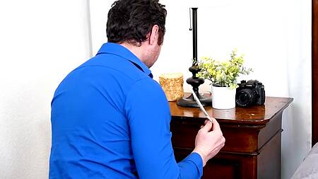 Блондинке понравилось трахаться с отчимом и принимать сперму на лицо