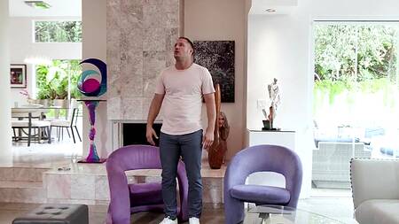 Худенькой падчерице ужасно хочется на член отчима