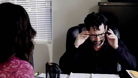 Красивая жена развлекается с молодым любовником