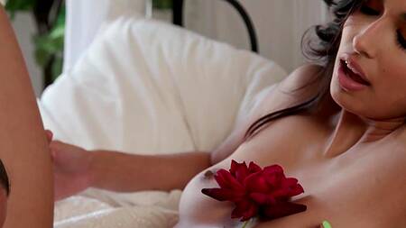 Чувственный секс с женой Reina Rae после долгой разлуки