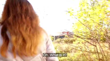 Рыжая девушка ебется за деньги, а её парень становится куколдом