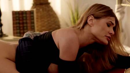 Жена Kitana Lure сексом пытается наладить отношения с мужем