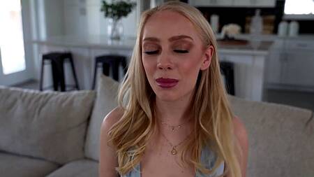 Сестра косплеит персонажей Марио и ебется с братом