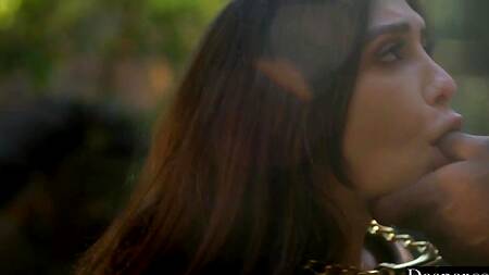 Красотки Jane Wilde и Avery Black дают негру в попки