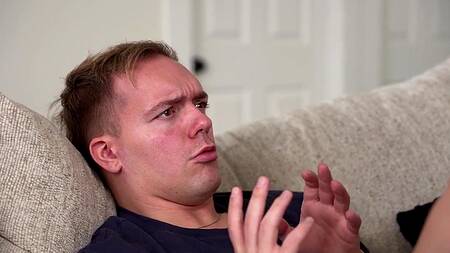 Училка на дополнительном занятии учит пару трахаться