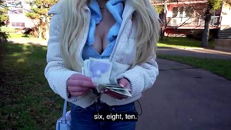 От демонстрации сисек на улице до секса за деньги