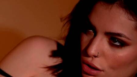 Первый секс втроем приносит паре нереальный кайф