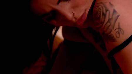 Первый секс втроем приносит паре нереальный кайф