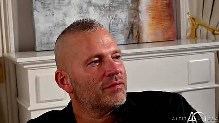 Силиконовая Aletta Ocean пригласила подругу на ЖМЖ