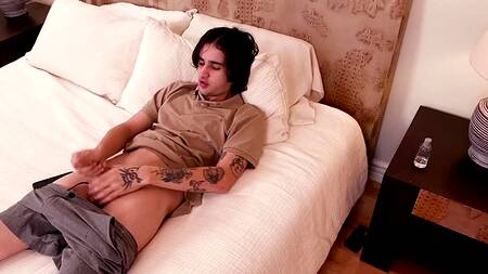 Анал с Emma Rosie вместо дрочки, что может быть лучше