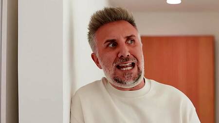 Мужик после обеда жарко трахает красивую жену друга