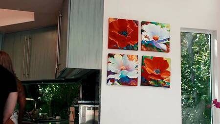 Развратная Hayley Davies ебется с парнем подруги