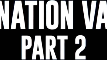 Белый парень в бассейне отеля трахает черную Ana Foxxx  в попку