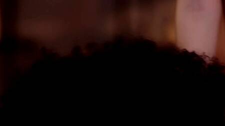 Белая девушка трахается с черной парой и кончает