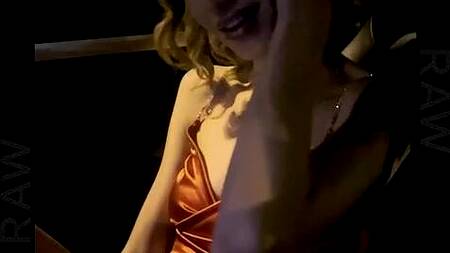 Худая Molly Devon катается на дорогой тачке и большом члене негра