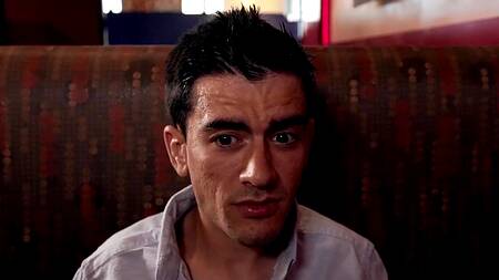 Пошел на свидание со зрелой Angela White и выебал её в ресторане