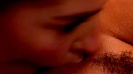 Чувственный секс двух лесбиянок у камина