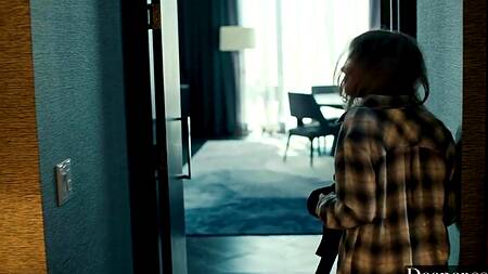 Lena Paul встречается с двумя, с двумя же и ебется