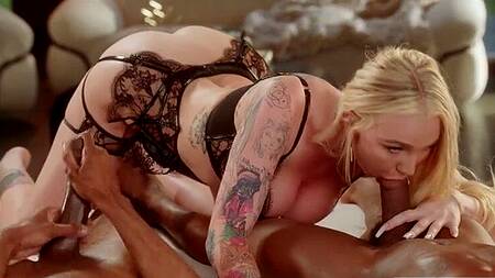 Счастливую Kendra Sunderland негры ебут в три члена