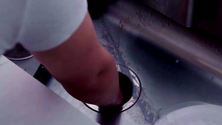 Мачеха тоже хочет секса с парнем падчерицы