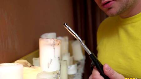 Красотке Cherry Kiss нужен не массаж, ей нужен член