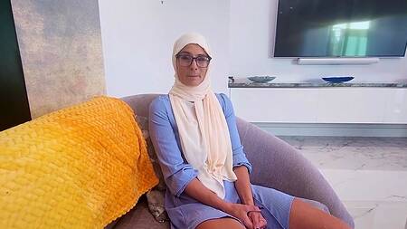 Мусульманка Mandy Rhea оказалась развратной и дала в пизду