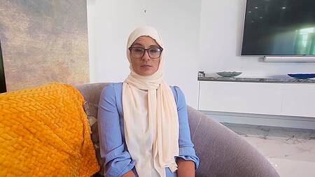 Мусульманка Mandy Rhea оказалась развратной и дала в пизду