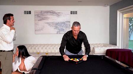 Выпили вина и выебали в два члена зрелую Jasmine Jae