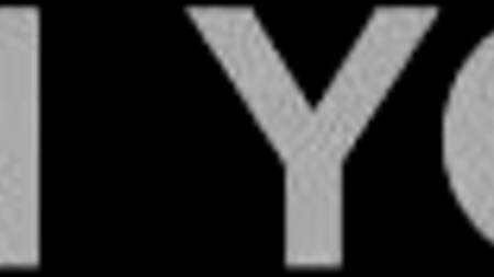 Пацан за спиной отца трахает его новую жену Anissa Kate