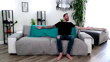 Именинница ебется с отчимом и опытной мачехой