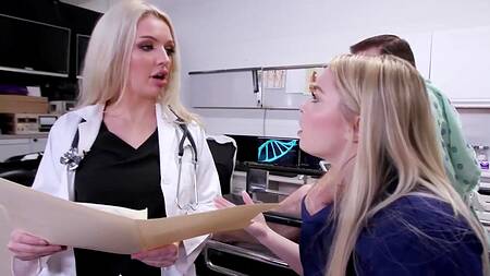 Больной после операции трахает докторшу и медсестру