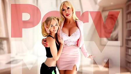 Заботливая мама учит дочь заниматься анальным сексом