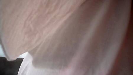 Зрелая блондинка Mellanie Monroe показывает попку и соблазняет на секс