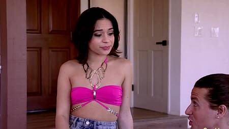 Увидел маленькие сиськи сводной сестры и трахнул её