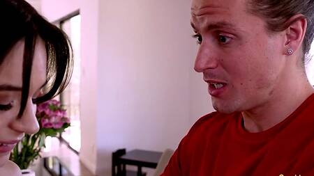 Увидел маленькие сиськи сводной сестры и трахнул её