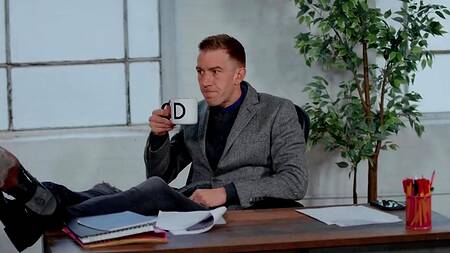 Лучше ебаться с учителем, чем писать шпаргалки на сиськах