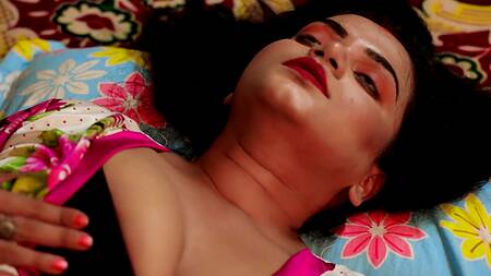 Индийская девушка давно не трахалась и поэтому отдается мужику