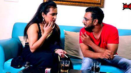 Выпили и сразу же пошли трахаться в спальню