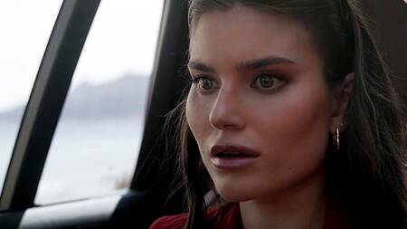 Худышка впервые пробует ганг банг с неграми и дает в попку