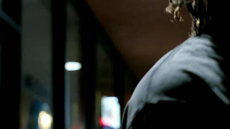 Привел к себе сочную милфк и трахнул её большим черным членом